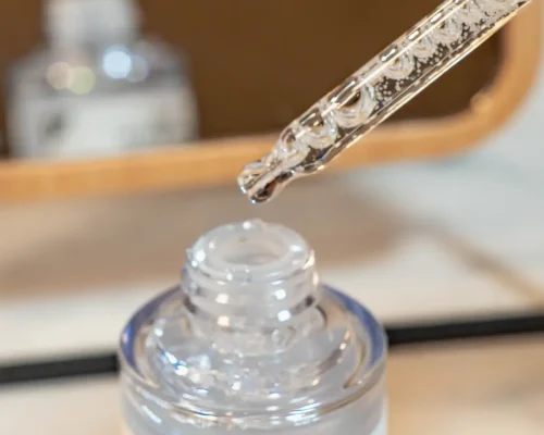 Biome 8X Hyaluronic Ampoule - Raviel para KUDZŪ COSMETICS